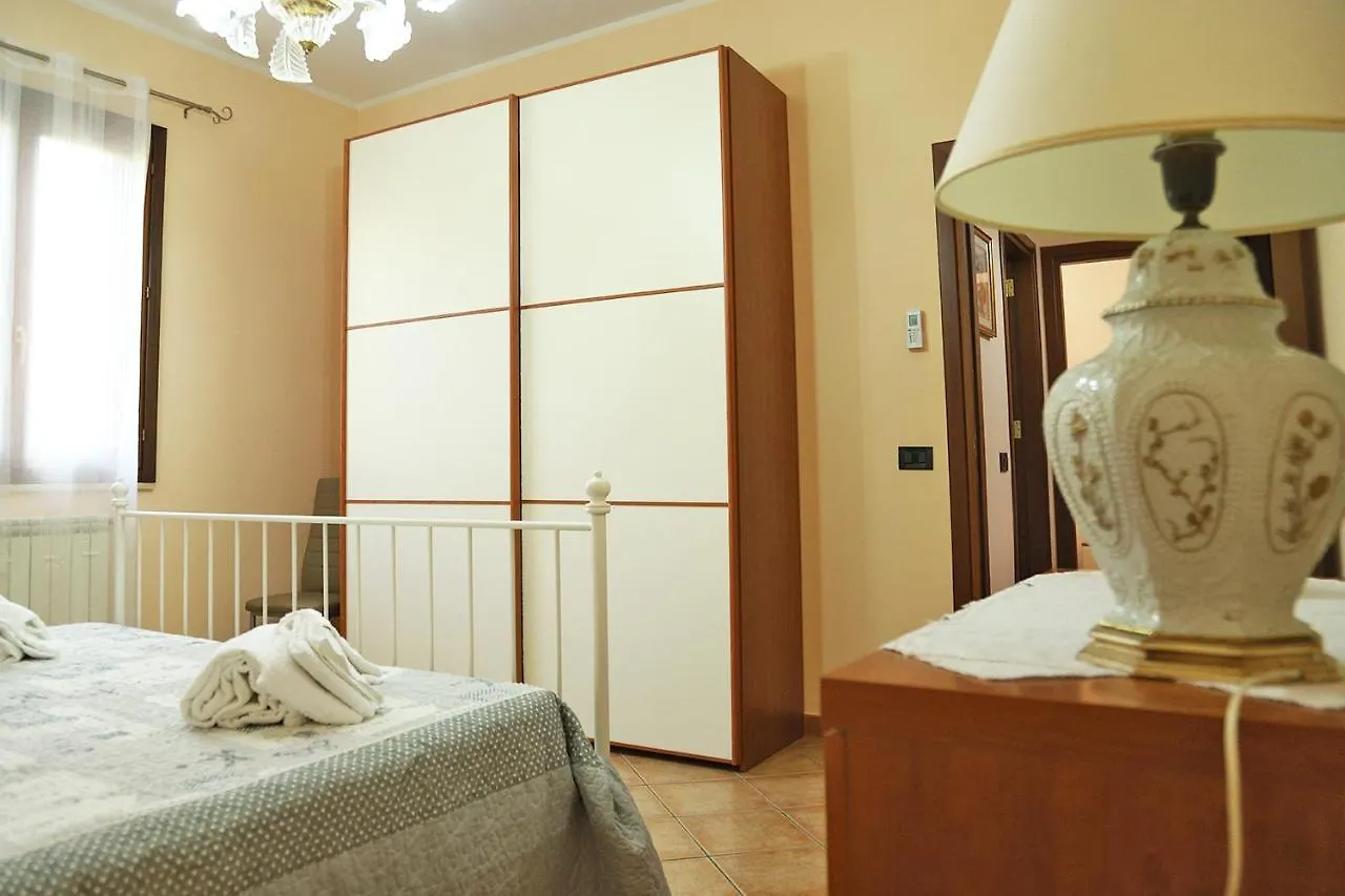 Lucy'S Cottage Cinisi Italy