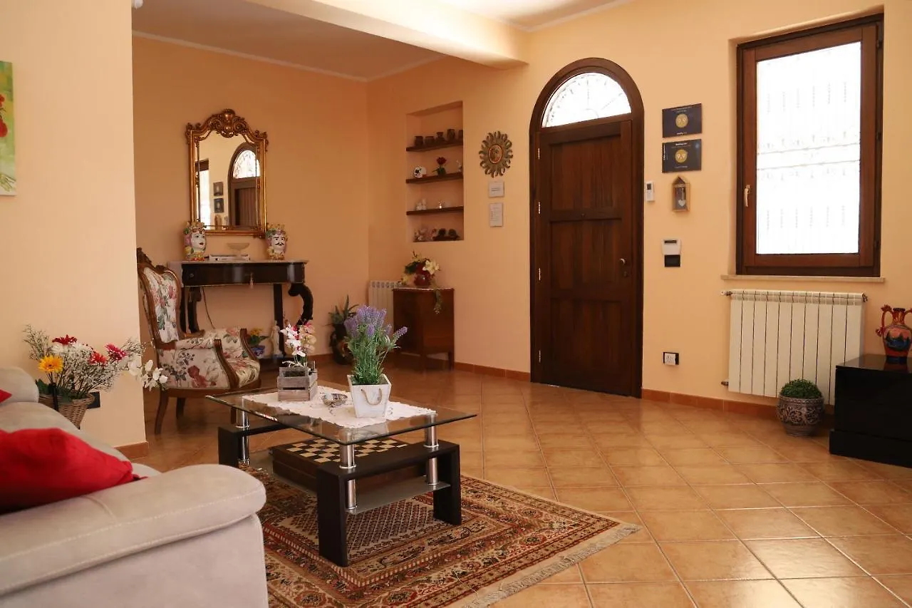 Lucy'S Cottage Cinisi
