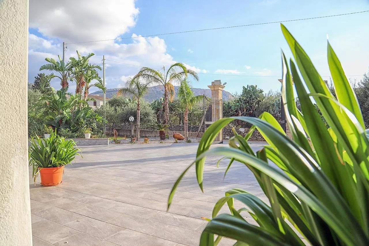 Lucy'S Cottage Cinisi Villa